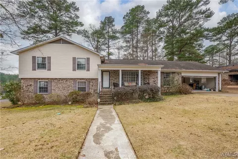 5043 Pinewood Ln, Tuscaloosa, AL 35405