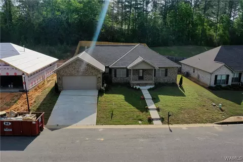 5200 Summerfield Dr E, Tuscaloosa, AL 35404