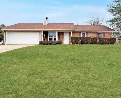 930 Maplewood Dr, Tuscaloosa, AL 35405