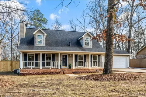 827 Jennifer Dr E, Tuscaloosa, AL 35404