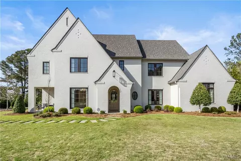 708 Highgrove Rd, Tuscaloosa, AL 35406