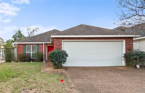 359 36th St, Northport, AL 35473