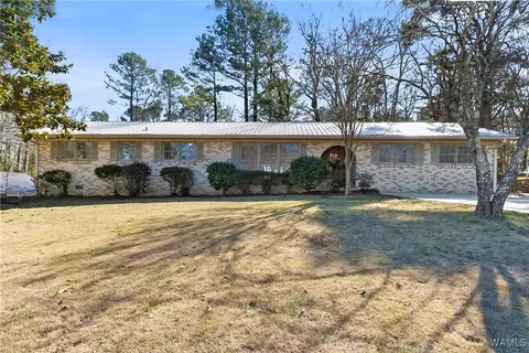 4929 Emerald Bay Dr, Northport, AL 35473