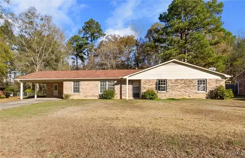 4238 Harper Cir, Northport, AL 35473