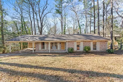 4606 Overlake Cir, Northport, AL 35473