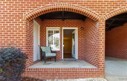 2515 Veterans Memorial Pkwy #104, Tuscaloosa, AL 35404