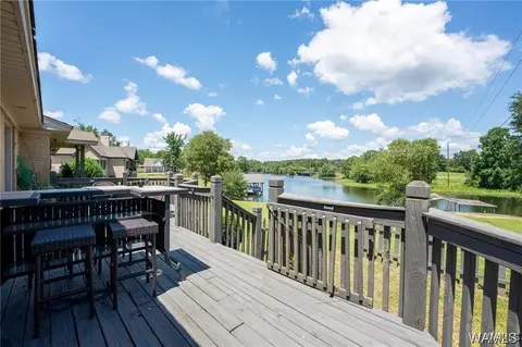 16584 Kathryn Lane Dr, Northport, AL 35475