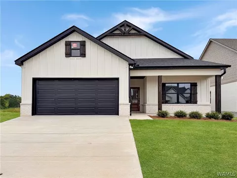 13742 Blackoak Dr, Northport, AL 35475