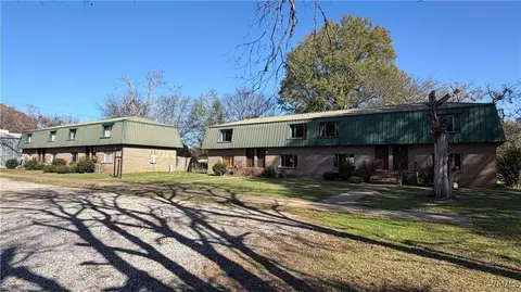 607 S Mobile St, Linden, AL 36748