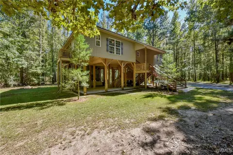 15986 Riverbend Ln, Moundville, AL 35474