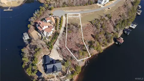 2331 Maison Du Lac Dr, Tuscaloosa, AL 35406