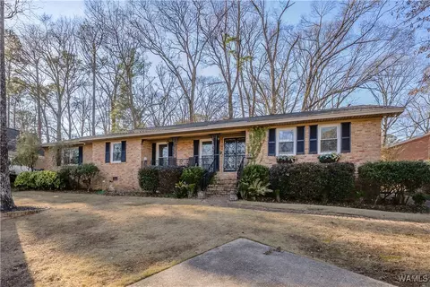5324 Northwood Lake Dr W, Northport, AL 35473