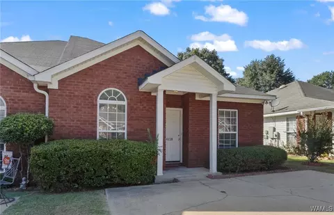 6228 Covington Villas Dr, Tuscaloosa, AL 35405