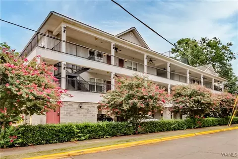 801 16th Ave #2A, Tuscaloosa, AL 35401