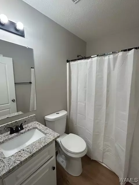 Bath - 18378 Peyton Ln, Vance, AL 35490 photo 2 of 2