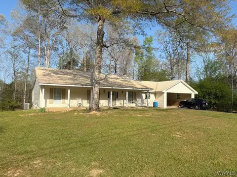 902 7th St NW, Reform, AL 35481