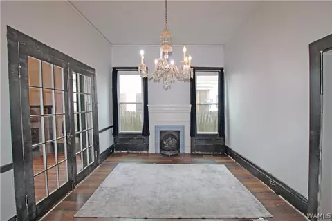 Dining - 417 Prairie Ave, Eutaw, AL 35462 photo 1 of 1