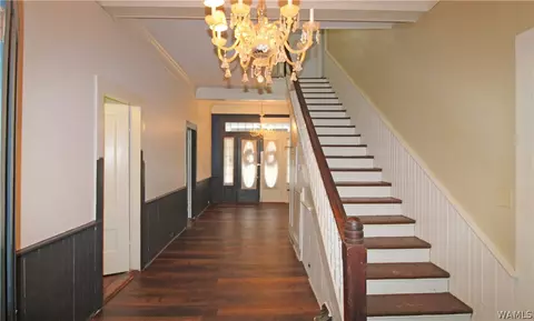 Entry Way - 417 Prairie Ave, Eutaw, AL 35462 photo 1 of 4