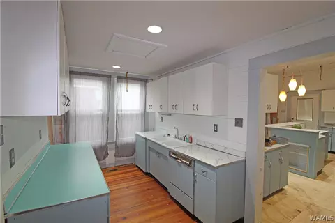 Kitchen - 417 Prairie Ave, Eutaw, AL 35462 photo 3 of 3