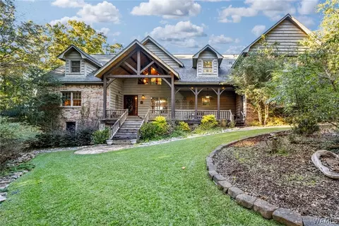10885 Landers Dr, Northport, AL 35473