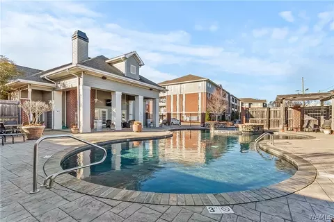700 15th St E #2408, Tuscaloosa, AL 35401