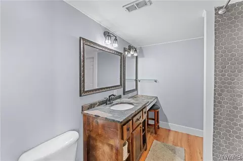 Bath - 16518 Wesley Chapel Rd, Ralph, AL 35480 photo 1 of 5