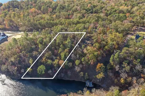 8201 Peninsula Dr, Tuscaloosa, AL 35406