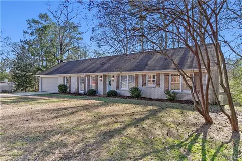 3700 Blackberry Ln, Northport, AL 35473