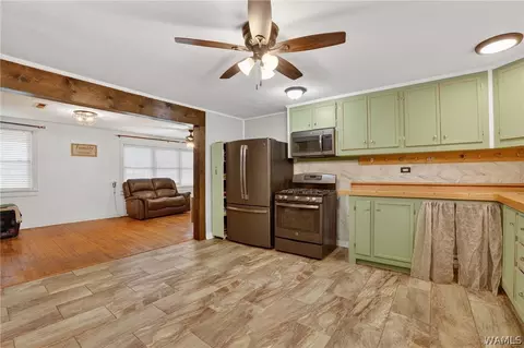 Kitchen - 2388 Old Parrish Rd, Parrish, AL 35580 photo 2 of 2