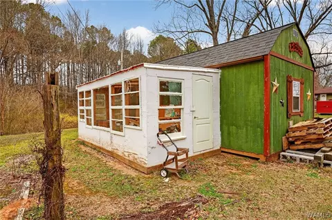 Exterior - 2388 Old Parrish Rd, Parrish, AL 35580 photo 11 of 13