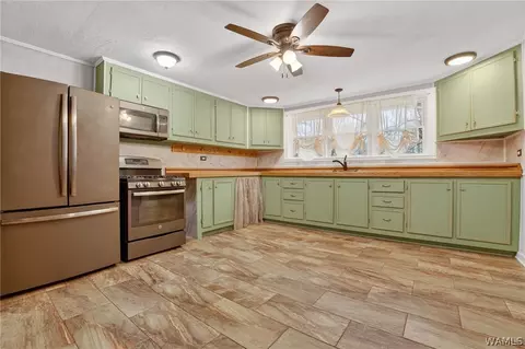 Kitchen - 2388 Old Parrish Rd, Parrish, AL 35580 photo 1 of 2