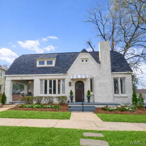 2009 9th St, Tuscaloosa, AL 35401