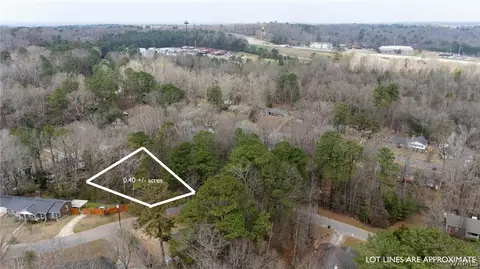 4718 Woodvale Dr, Tuscaloosa, AL 35405