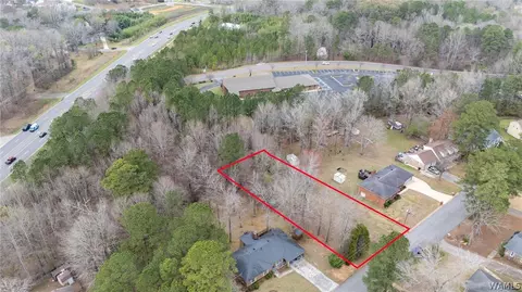 5118 Azalea Trl, Northport, AL 35473