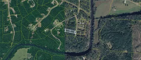 28 N View Cir, Northport, AL 35475