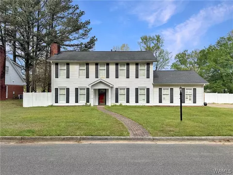 711 Vicksburg Dr, Tuscaloosa, AL 35406