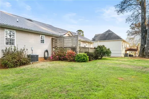 Exterior - 13708 Lisa Dr, Lake View, AL 35111 photo 7 of 12