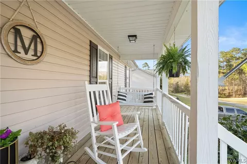 Exterior - 13708 Lisa Dr, Lake View, AL 35111 photo 4 of 12