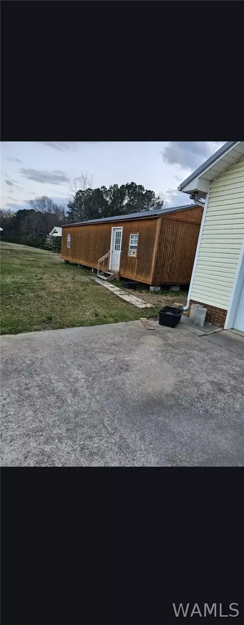 255 Yancey Dr, Gadsden, AL 35903