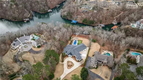 6800 Emerald Ln, Tuscaloosa, AL 35406