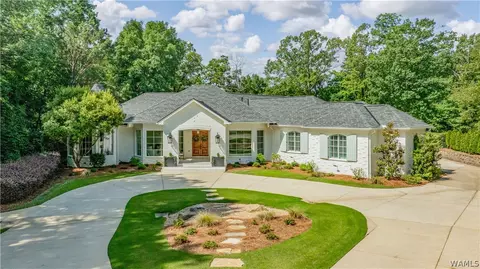 6800 Emerald Ln, Tuscaloosa, AL 35406