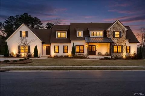 5805 Deerfoot Ct, Trussville, AL 35173
