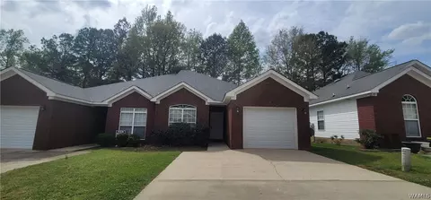 6704 Covington Villas Dr, Tuscaloosa, AL 35405