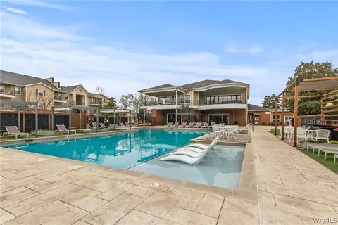 120 15th St E #524, Tuscaloosa, AL 35401