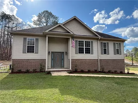 135 Laura Ln, Woodstock, AL 35188