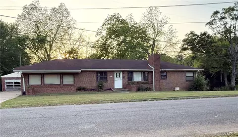 327 Kirksey Ave, Eutaw, AL 35462
