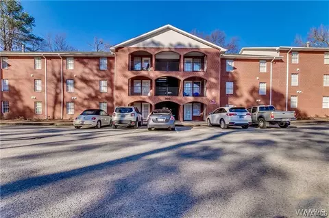 2515 Veterans Memorial Pkwy #121, Tuscaloosa, AL 35404