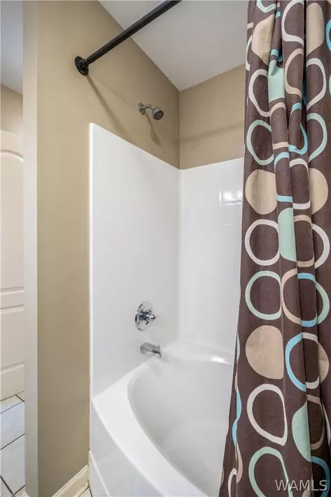 Bath - 12727 Oak Forest Dr, Lake View, AL 35111 photo 4 of 4