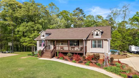 12727 Oak Forest Dr, Lake View, AL 35111