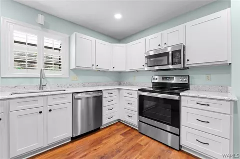 1700 Dauphine Dr, Tuscaloosa, AL 35406